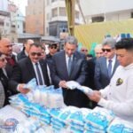 محافظ دمياط يفتتح سوق اليوم الواحد للسلع الغذائية والأساسية بمدينة دمياط