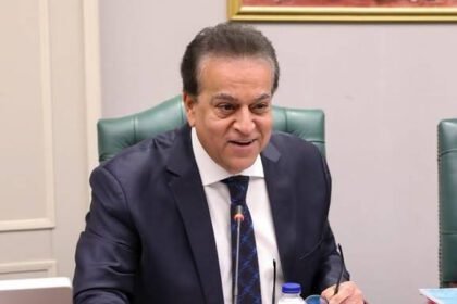 وزير الصحة: لا تسعير للخدمات الطبية.. ودورنا يبدأ عند تلقي شكوى