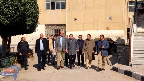 نائب رئيس جامعة الزقازيق لشئون التعليم والطلاب يواصل جوالاته التفقدية لعدد من الكليات