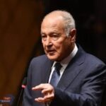 "انفصالاً تاماً عن الواقع"