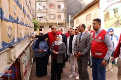 جهود حثيثة لدعم الأشقاء الفلسطينيين: نائب محافظ دمياط تتفقد مراكز جمع المساعدات الإنسانية
