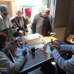 قوافل صحة دمياط: رعاية طبية متكاملة تخدم أهالي عزبة العمدة بمركز فارسكور