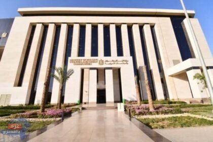 الإسكان: طرح محال ومطعمين و2 كافيتريا وملعب بمقابل الانتفاع بمدينتي دمياط الجديدة والعبور