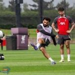 محمد صلاح يهنئ المسلمين بعيد الفطر المبارك الإثنين
