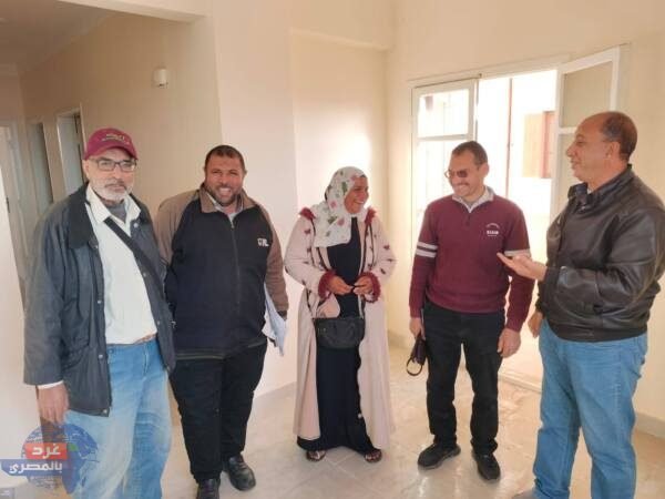 بدء تسليم وحدات "سكن كريم" بتفتيش ثان بكفر سعد للفئات المستحقة