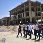 المشرف على مكتب وزير الإسكان يتفقد مشروعات القرى السياحية ويؤكد استمرار جهود التطوير