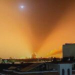 غارات إسرائيلية تستهدف مطارات حيوية ومراكز بحثية هامة
