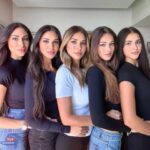 أم توثق لحظة دافئة تجمعها مع بناتها الأربع