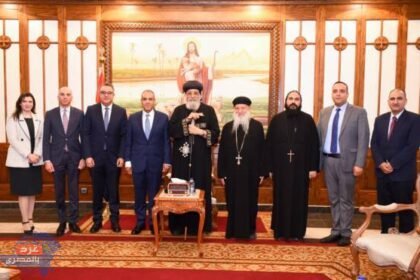 وزير الخارجية يقدم التهنئة لقداسة البابا توا ضروس الثاني بمناسبة عيد القيامة المجيد