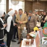 "انطلاقة إبداعية.. رئيس جامعة دمياط يفتتح المعرض السنوي الأول للتربية العملي!"