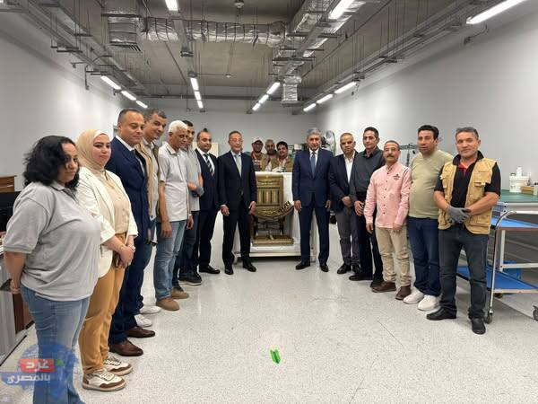 “المتحف المصري الكبير يحتضن كنوز الملك الذهبي: 163 قطعة أثرية في رحلتها الأخيرة نحو العرض الدائم!”
