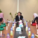 "ضحكات في قلب المدينة": رئيس جهاز العلمين الجديدة يستقبل أطفال الروضة في زيارة مبهجة