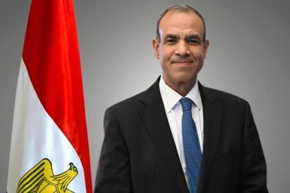 وزير الخارجية يتوجه إلى بيروت