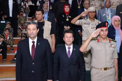 محافظ دمياط يشهد الاحتفال بالذكرى الثانية والخمسين لانتصارات السادس من أكتوبر