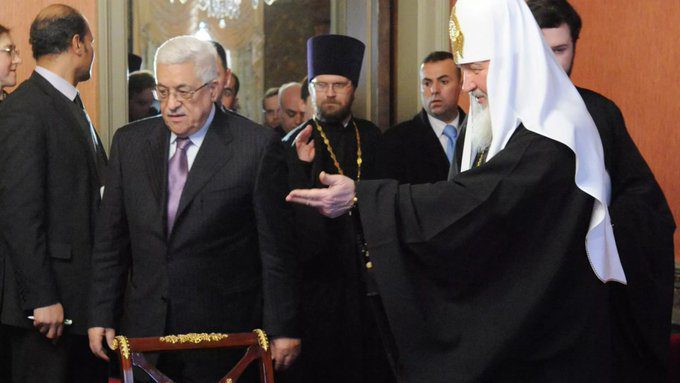 "بطريرك روسيا يهنئ محمود عباس في عيد ميلاده الـ90 ويدعو لسلام عادل للشعب الفلسطيني" "بطريرك روسيا يهنئ محمود عباس في عيد ميلاده الـ90 ويدعو لسلام عادل للشعب الفلسطيني"