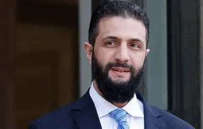 رويترز: الحكومة البريطانية ترفع العقوبات عن الرئيس السوري أحمد الشرع