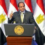 "السيسي: مصر خسرت 8 مليارات دولار من إيرادات قناة السويس بسبب هجمات البحر الأحمر"
