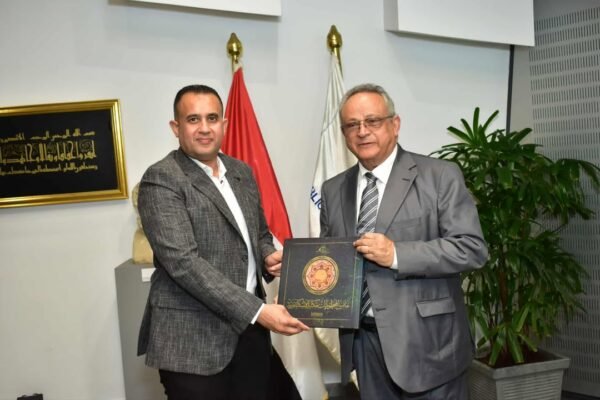 العلمين تفتح أبواب المعرفة: رئيس جهاز المدينة يبحث التعاون الثقافي مع مكتبة الإسكندرية