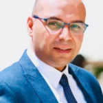 التعليم ينفي... والشارع يطالب: هل تعود الهيروغليفية إلى المدارس؟