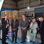 محافظ دمياط ونائب وزير الإسكان يتفقدان مصنع "بيور لايف" لإنتاج الفلاتر الميكرونية ومحطات التحلية محافظ دمياط ونائب وزير الإسكان يتفقدان مصنع "بيور لايف" لإنتاج الفلاتر الميكرونية ومحطات التحلية