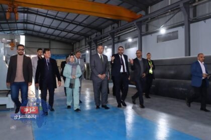محافظ دمياط ونائب وزير الإسكان يتفقدان مصنع "بيور لايف" لإنتاج الفلاتر الميكرونية ومحطات التحلية