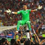 الفيفا ينشر فيديو لتصديات الأسطورة عصام الحضري أمام إيطاليا بكأس القارات معلقًا: السد العالي 🧤