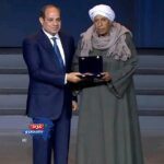 قنا تفتخر وتبكي… السيسي يكرم والد الشهيد الرائد محمود عبد الصبور في عيد الشرطة الـ74