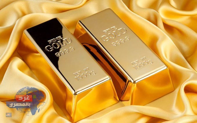 الذهب يتجاوز 4560 دولاراً وسط هبوط النفط وتراجع الدولار