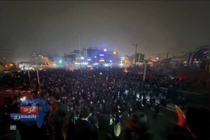 إيران تشتعل ليلًا.. احتجاجات متواصلة لليوم الـ14 ورسالة بهلوي تحرّك الشارع