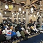 "آلاف المصلين يؤدون العشاء والتراويح في الجامع الأزهر الشريف بثالث ليالي رمضان" "آلاف المصلين يؤدون العشاء والتراويح في الجامع الأزهر الشريف بثالث ليالي رمضان"