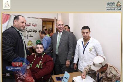 رئيس جامعة الزقازيق يستقبل لجنة توقيع الكشف الطبي على الطلاب ذوي الإعاقة