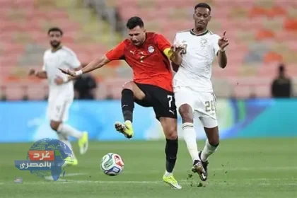 في 9 مساءً بتوقيت القاهرة،