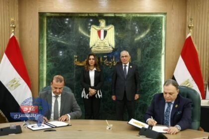 إخلاء "15 مايو"بالكامل