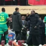 فيفا يعتمد قانون الطرد الفوري
