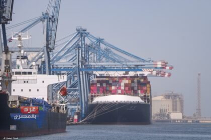 ميناء دمياط يستقبل ناقلة غاز عملاقة محملة بـ64.4 ألف طن