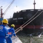 144,780 طن.. ميناء دمياط يسجل أكبر حمولة صب في تاريخه مع وصول السفينة العملاقة "YANG FAN" القادمة من سنغافورة 144,780 طن.. ميناء دمياط يسجل أكبر حمولة صب في تاريخه مع وصول السفينة العملاقة "YANG FAN" القادمة من سنغافورة