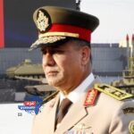  وزير الدفاع يهنئ الرئيس السيسي 