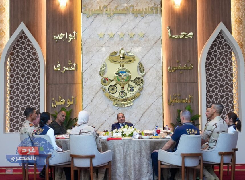 السيسي يتفقد القيادة الاستراتيجية بالعاصمة الجديدة