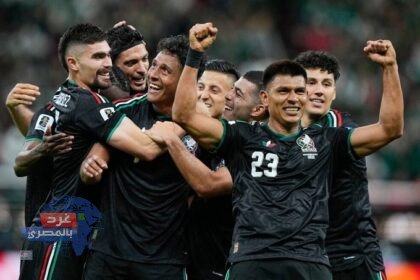 المكسيك أول المتأهلين للدور الثاني
