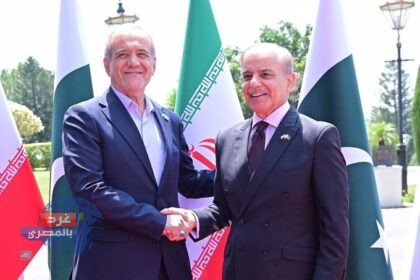 الرئيس الإيراني يصل إسلام آباد