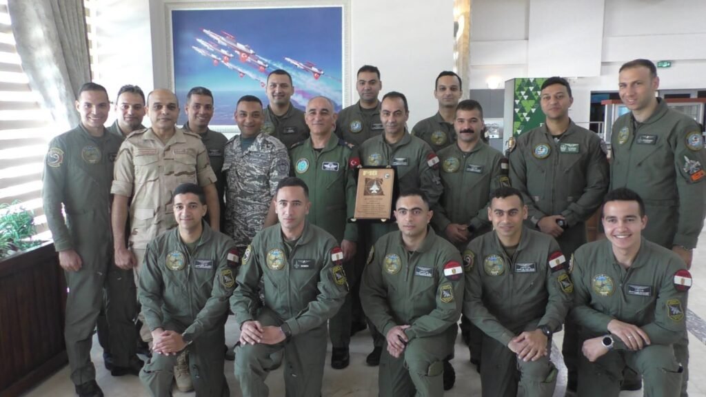 "نسر الأناضول" يُحلق في سماء التعاون المصري التركي: تنسيق عسكري ميداني وتفاهمات أمنية بالقاهرة