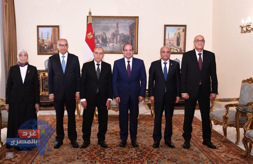 الرئيس السيسي يشهد حلف اليمين لرؤساء الهيئات القضائية ويُكرم القامات القضائية السابقة