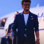 عاجل | لاعبو منتخب إيران يرفعون شارة لمأساة الـ 168 طالبا ضحايا القصف الأمريكي لمدرسة ميناب