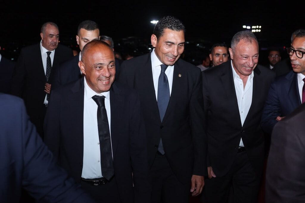 كواليس اتفاق الأهلي و«فودافون».. 1.35 مليار جنيه لـ 4 سنوات وحقوق تسمية الاستاد الجديد بالشيخ زايد