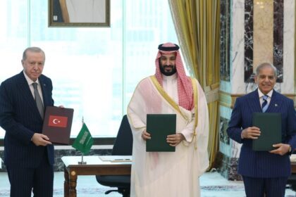 مصر على أعتاب الانضمام لـ "اتفاق مكة للدفاع المشترك": الناتو الإقليمي يتوسع بثقل القاهرة العسكري