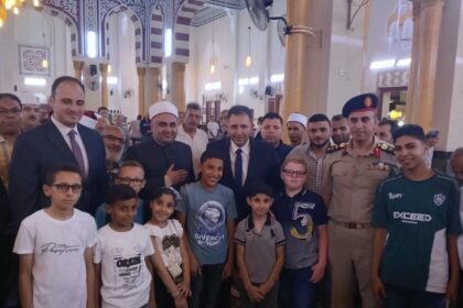 محافظ دمياط يشهد احتفالية الأوقاف بـ ذكرى المولد النبوي الشريف بمسجد البحر