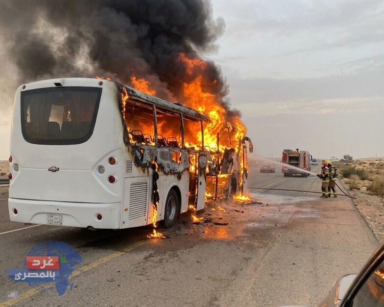 تفحم الهيكل بالكامل