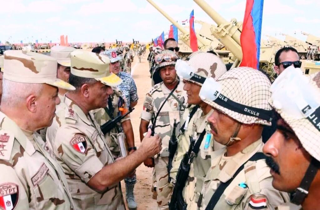 رسائل حاسمة لوزير الدفاع خلال تفتيش الحرب بالمنطقة الشمالية العسكرية تفاصيل إجراءات تفتيش الحرب بالمنطقة الشمالية العسكرية بحضور القائد العام القوات المسلحة وزير الدفاع والإنتاج الحربي ورئيس الأركان