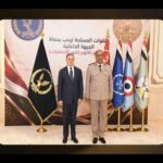 وزير الدفاع يستقبل وزير الداخلية