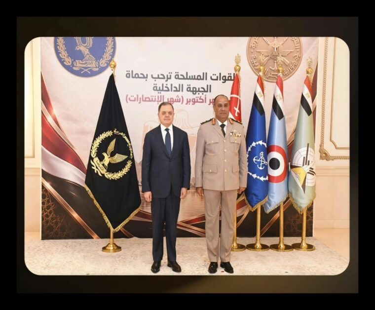 وزير الدفاع يستقبل وزير الداخلية